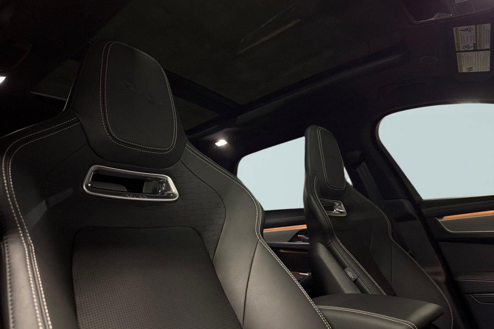 New 2026 Jaguar F-PACE R-Dynamic S AWD/4WD image 23