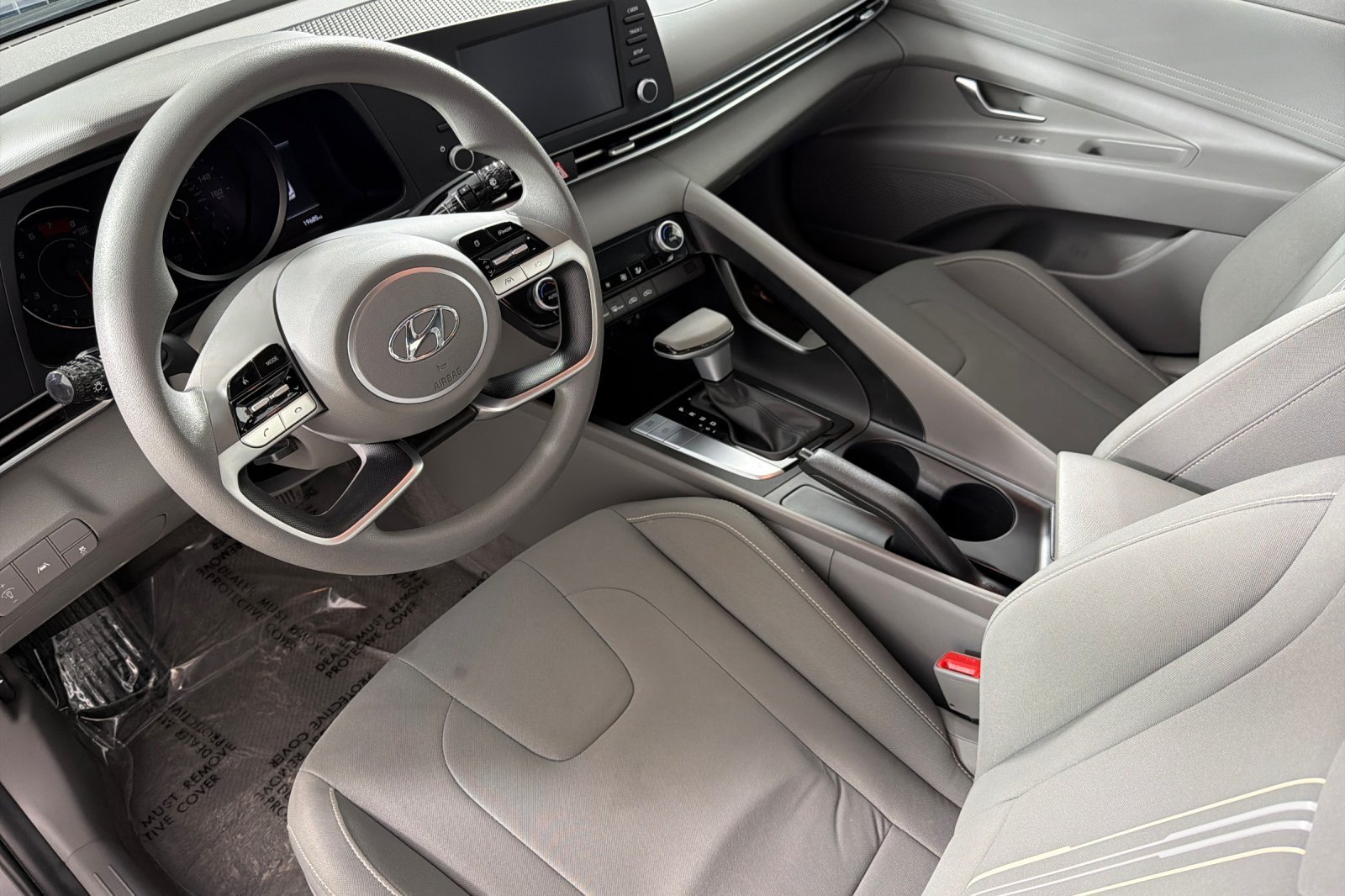 Used 2023 Hyundai Elantra SEL FWD image 9