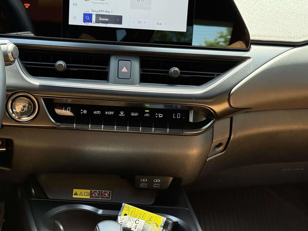 Used 2025 Lexus UX 300h AWD w/ Accessory Package (Z1) image 18