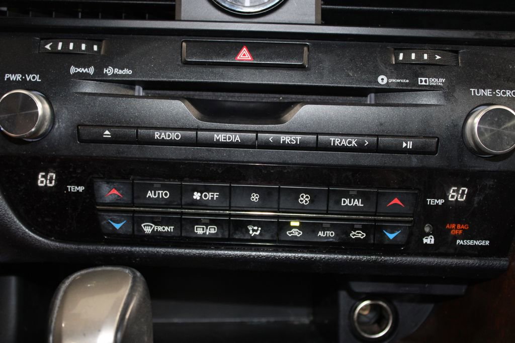 Used 2019 Lexus RX 450h AWD w/ Navigation Package image 43