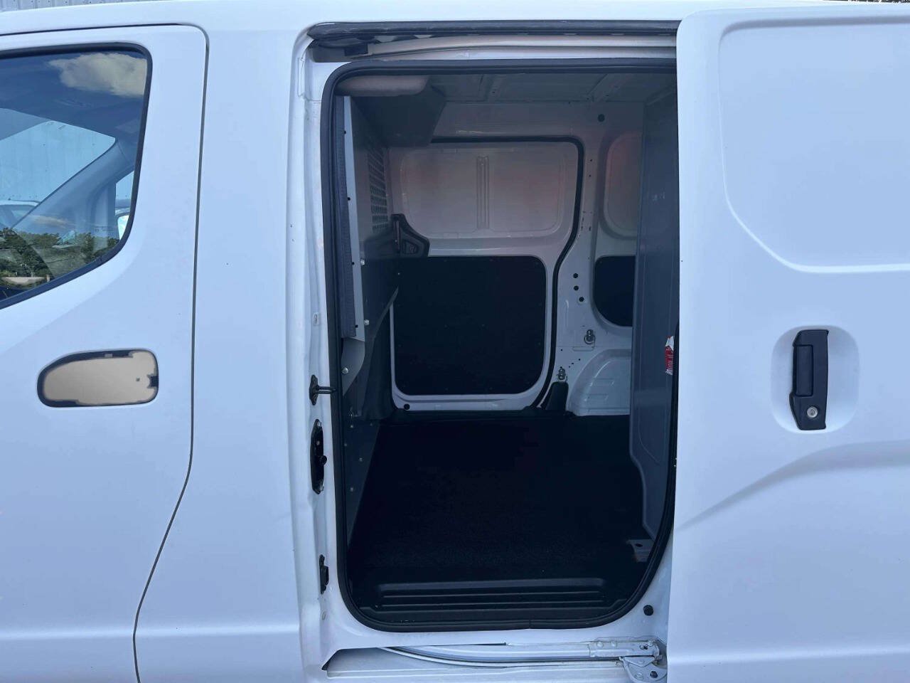 Used 2018 Chevrolet City Express LS FWD image 11