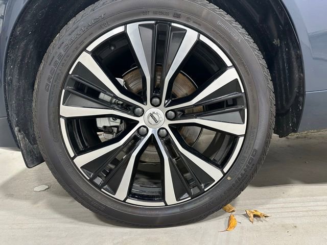 Used 2025 Volvo XC60 B5 Plus w/ Protection Package Premier image 23