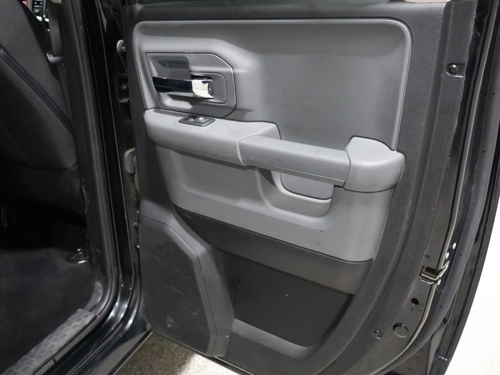 Used 2019 RAM 1500 Classic Warlock image 22