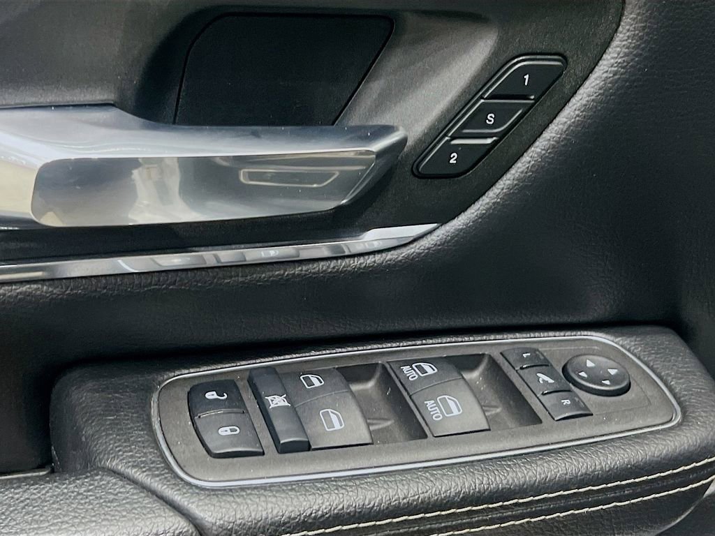 Used 2024 RAM 1500 Laramie image 17