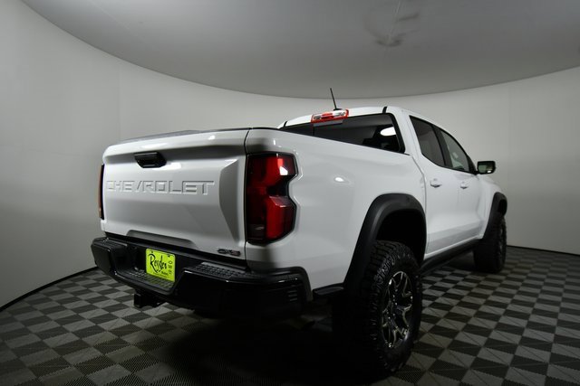 Used 2024 Chevrolet Colorado ZR2 w/ Safety Package image 11