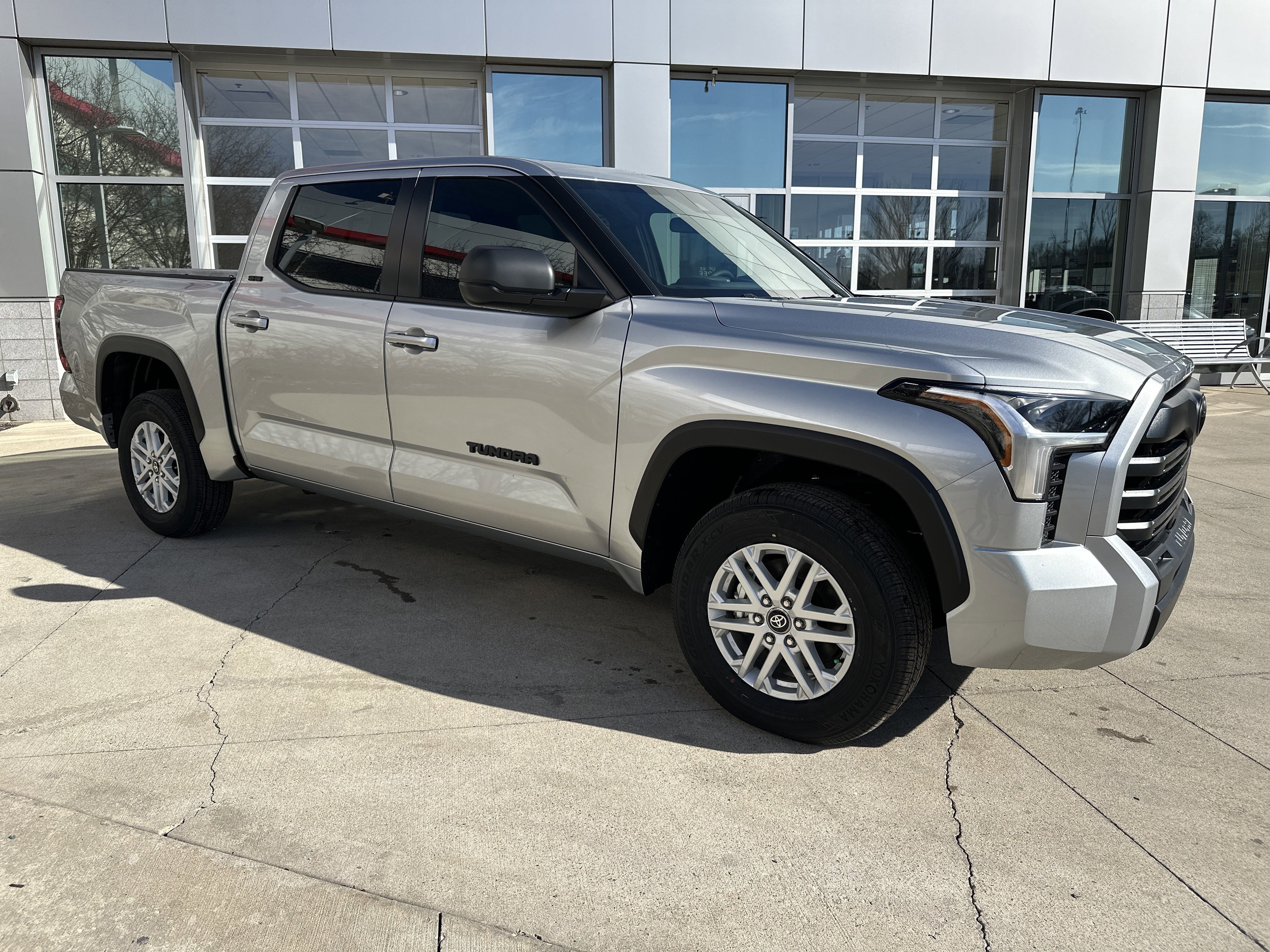 Used 2026 Toyota Tundra SR5 w/ SR5 Premium Package image 2