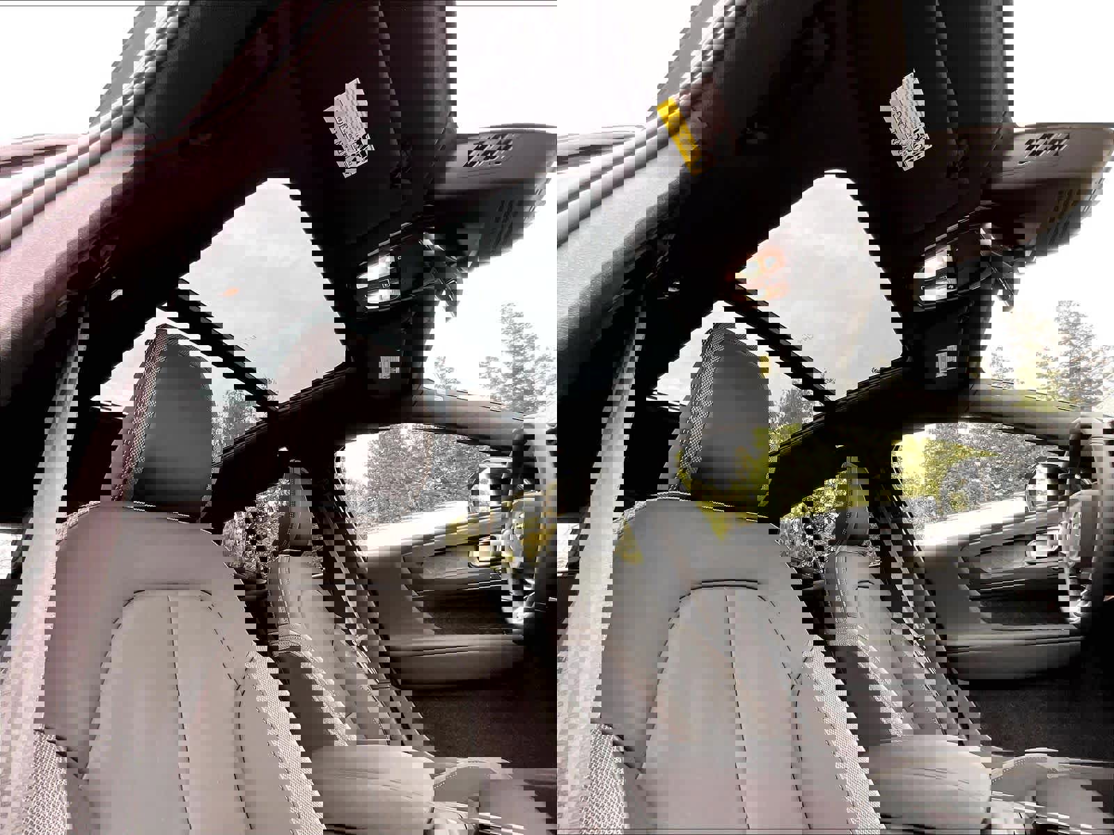 Used 2023 Volvo XC40 Recharge Plus image 25