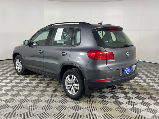 Used 2017 Volkswagen Tiguan S image 14