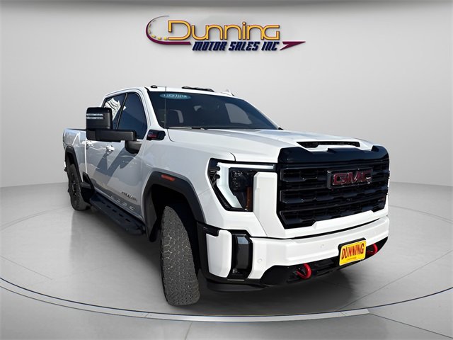 Used 2024 GMC Sierra 2500 AT4 w/ Technology Package image 4