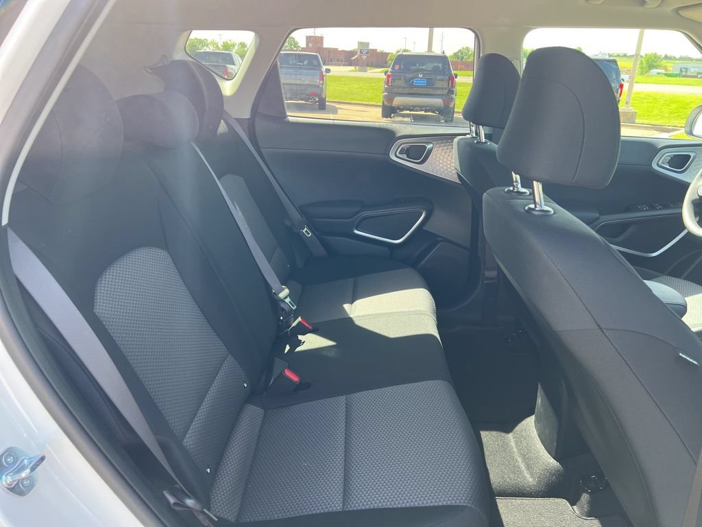 Used 2025 Kia Soul S FWD image 20