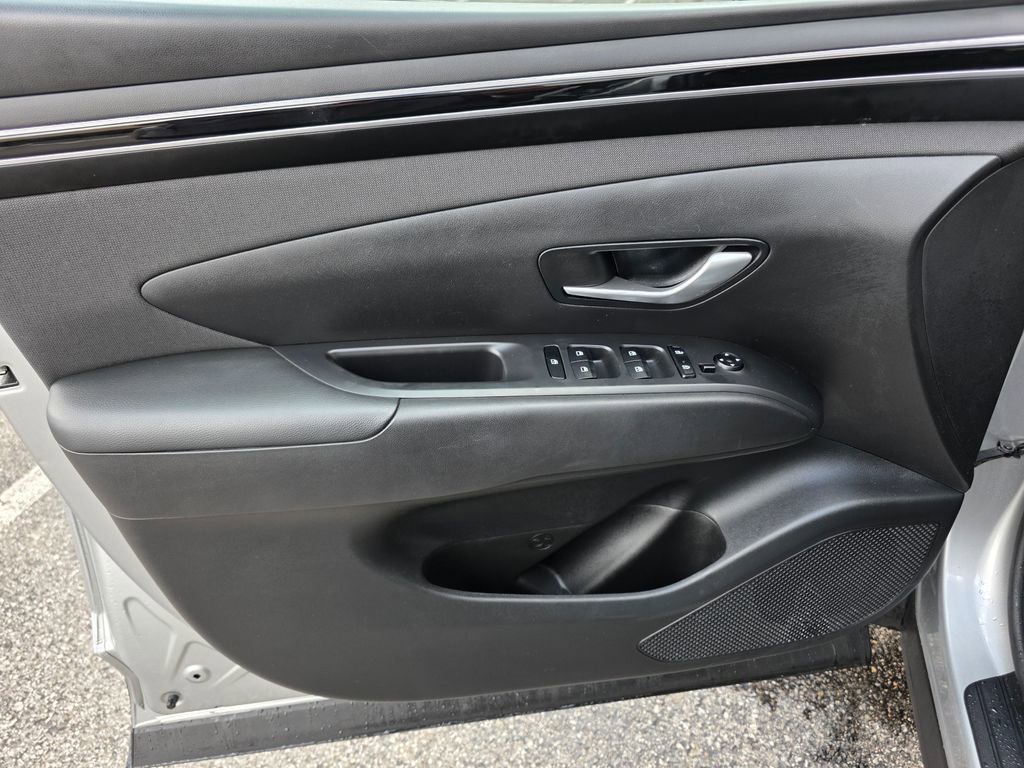 Used 2023 Hyundai Tucson SEL w/ Convenience Package image 17