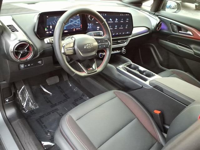 Used 2024 Chevrolet Equinox EV RS image 3