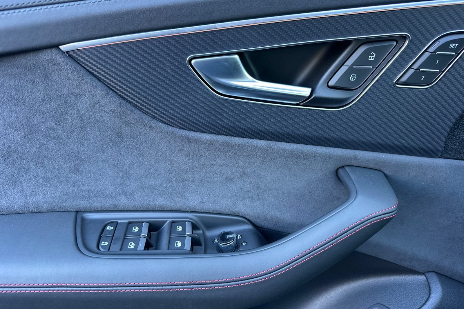 New 2026 Audi SQ8 Prestige AWD/4WD image 10
