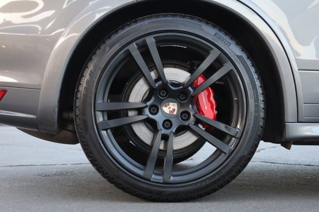 Used 2014 Porsche Cayenne GTS AWD/4WD image 66