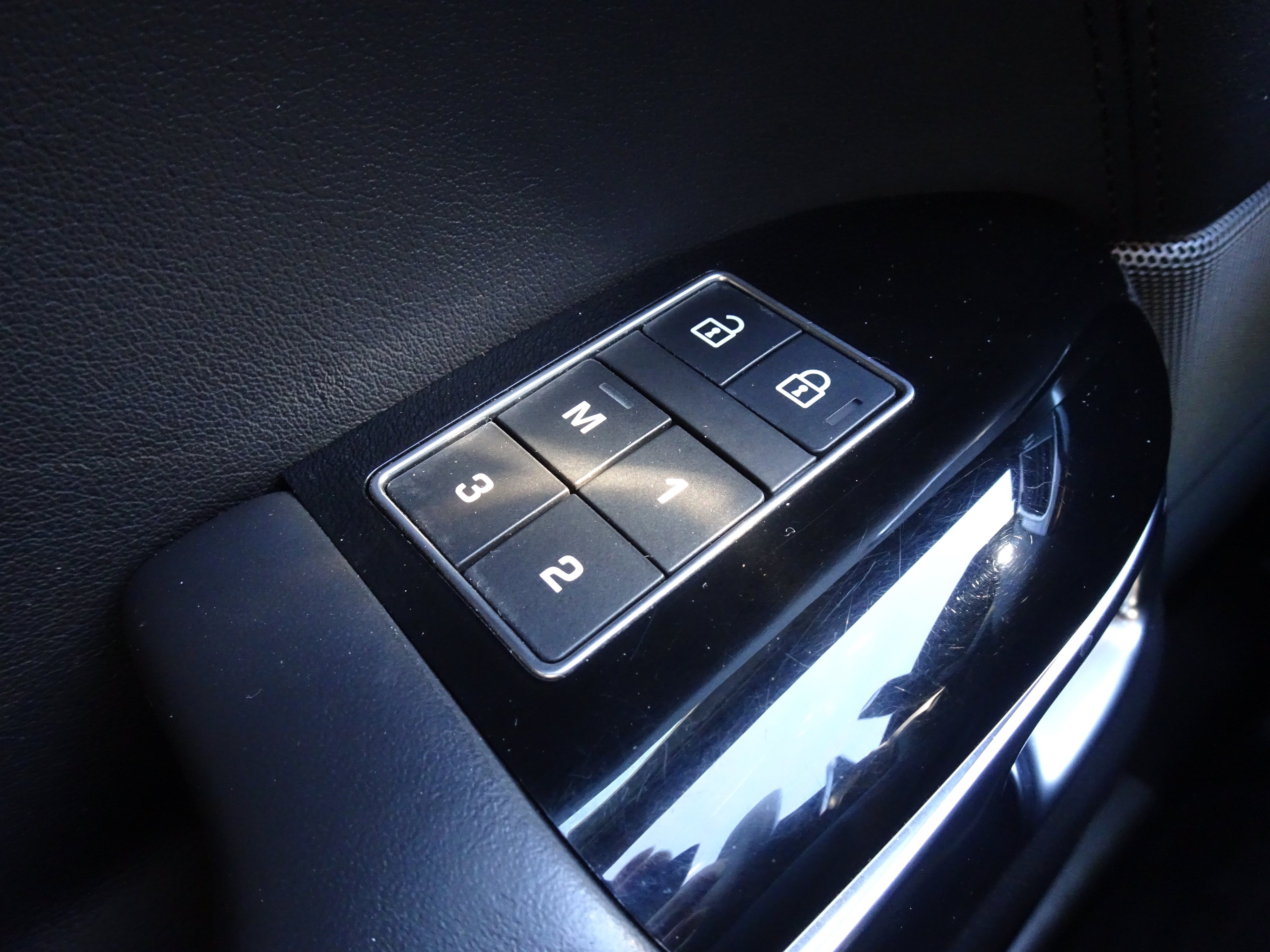 Used 2021 Land Rover Range Rover Sport HSE Silver Edition AWD/4WD image 36