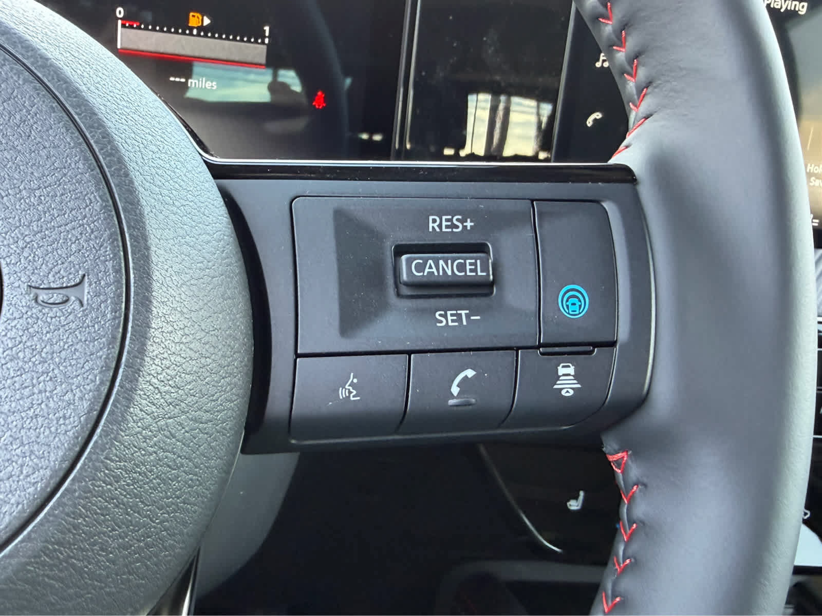 New 2027 Nissan Kicks SR w/ SR Premium Package AWD/4WD image 26