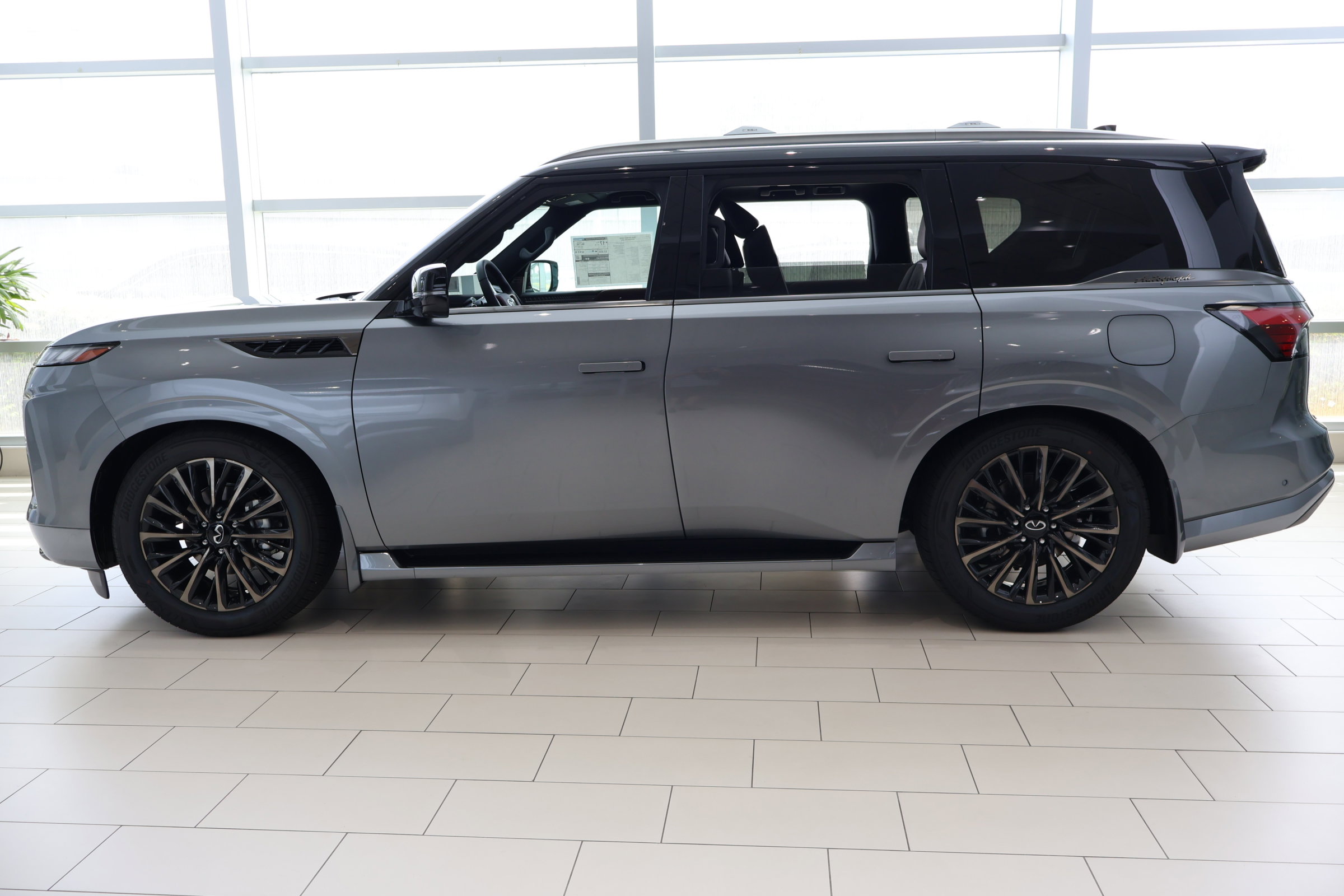 New 2026 INFINITI QX80 Autograph image 5