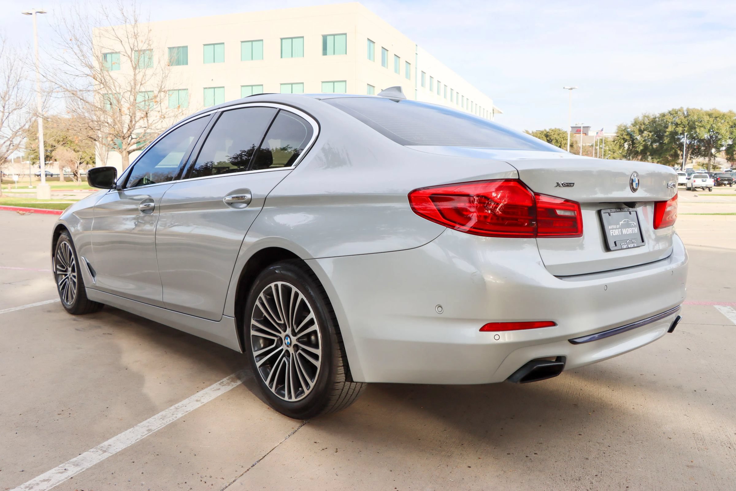 Used 2017 BMW 540i xDrive AWD/4WD image 5