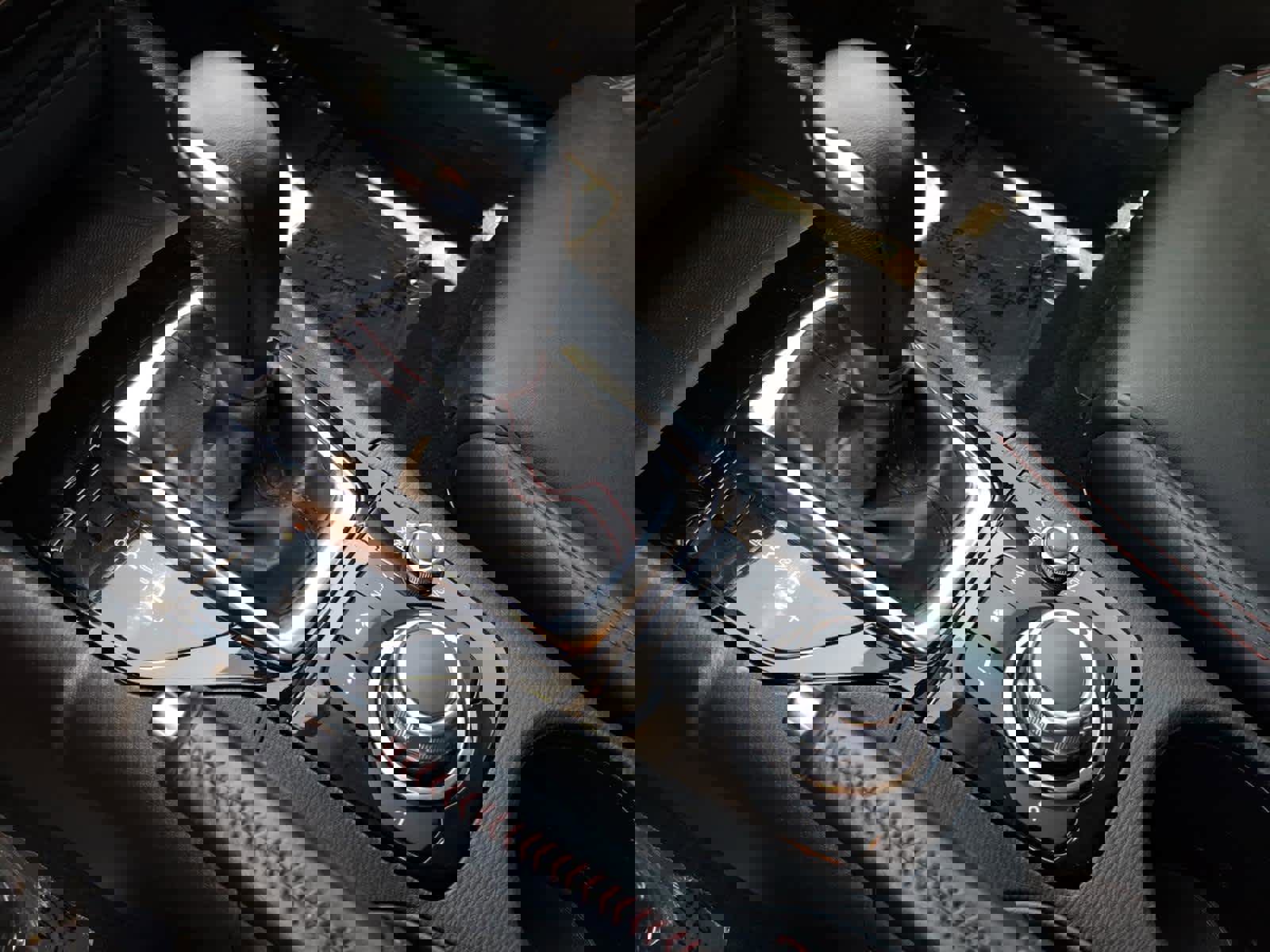 Used 2014 MAZDA MAZDA3 i Grand Touring FWD image 38