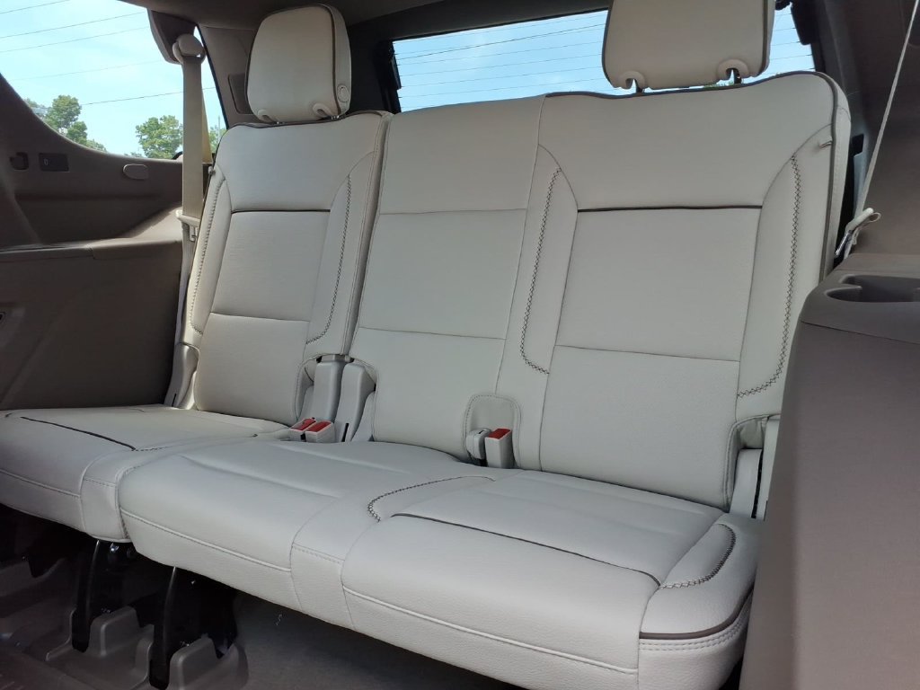 New 2026 GMC Yukon Denali w/ Advanced Technology Package AWD/4WD image 16
