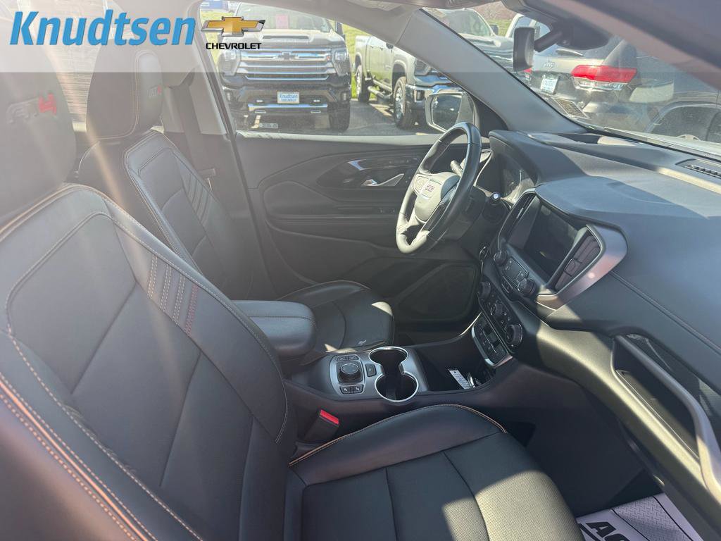 Used 2022 GMC Terrain AT4 w/ Tech Package AWD/4WD image 11