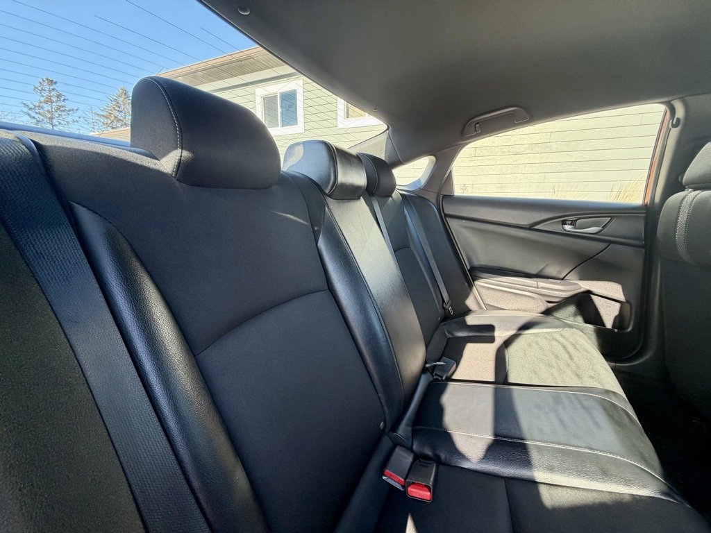 Used 2019 Honda Civic Sport image 14