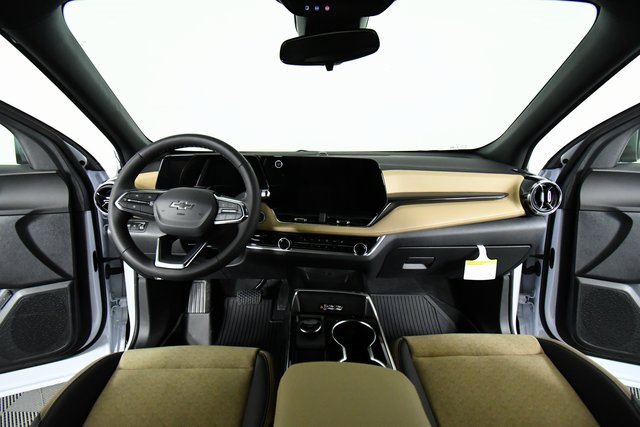 New 2026 Chevrolet Equinox ACTIV w/ LPO, Floor Liner Package image 18