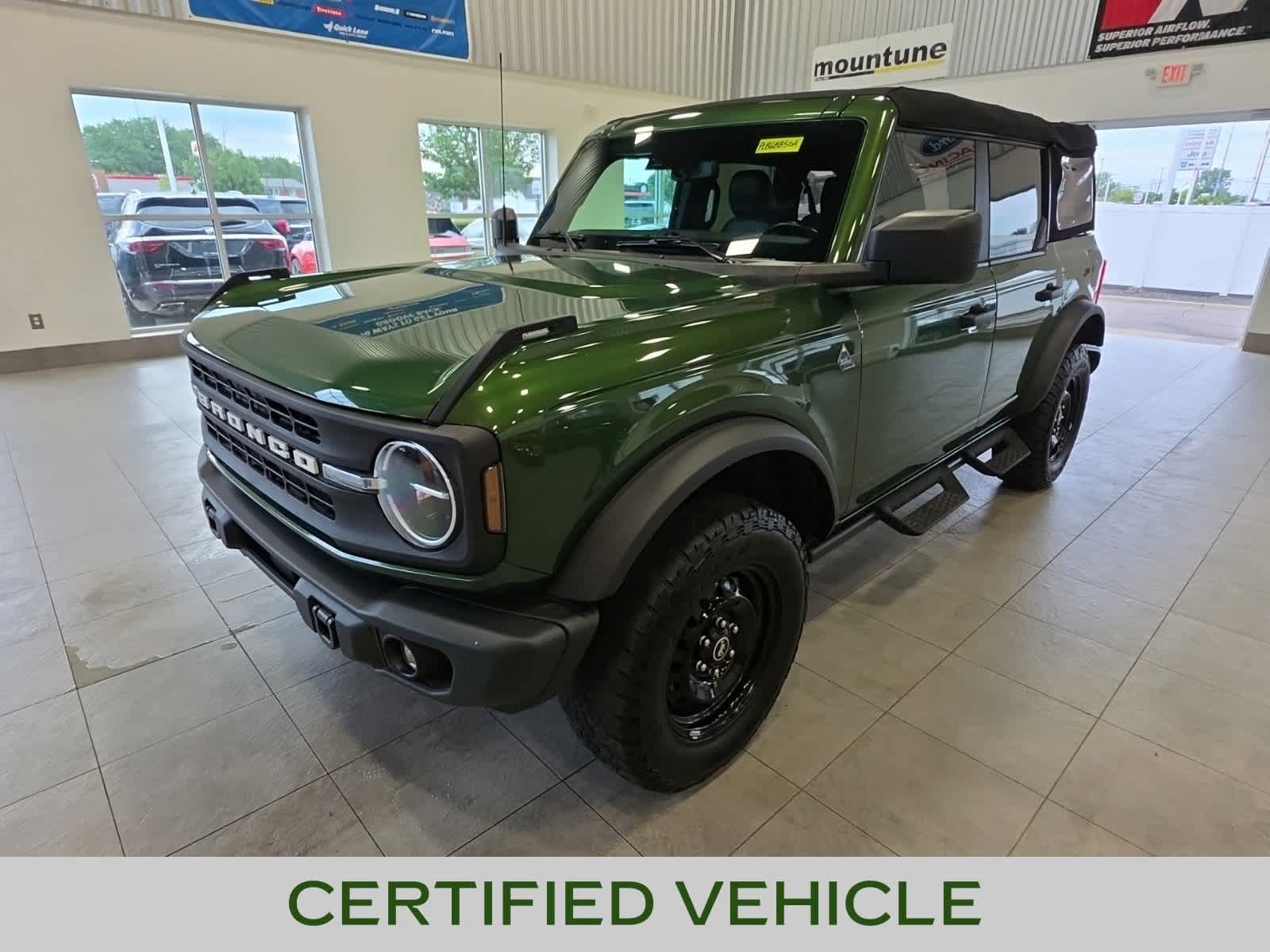 Certified 2023 Ford Bronco Black Diamond AWD/4WD image 1