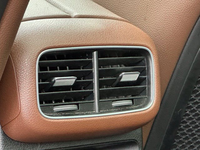 Used 2025 Mercedes-Benz GLE 450 4MATIC w/ AMG Line Exterior image 27