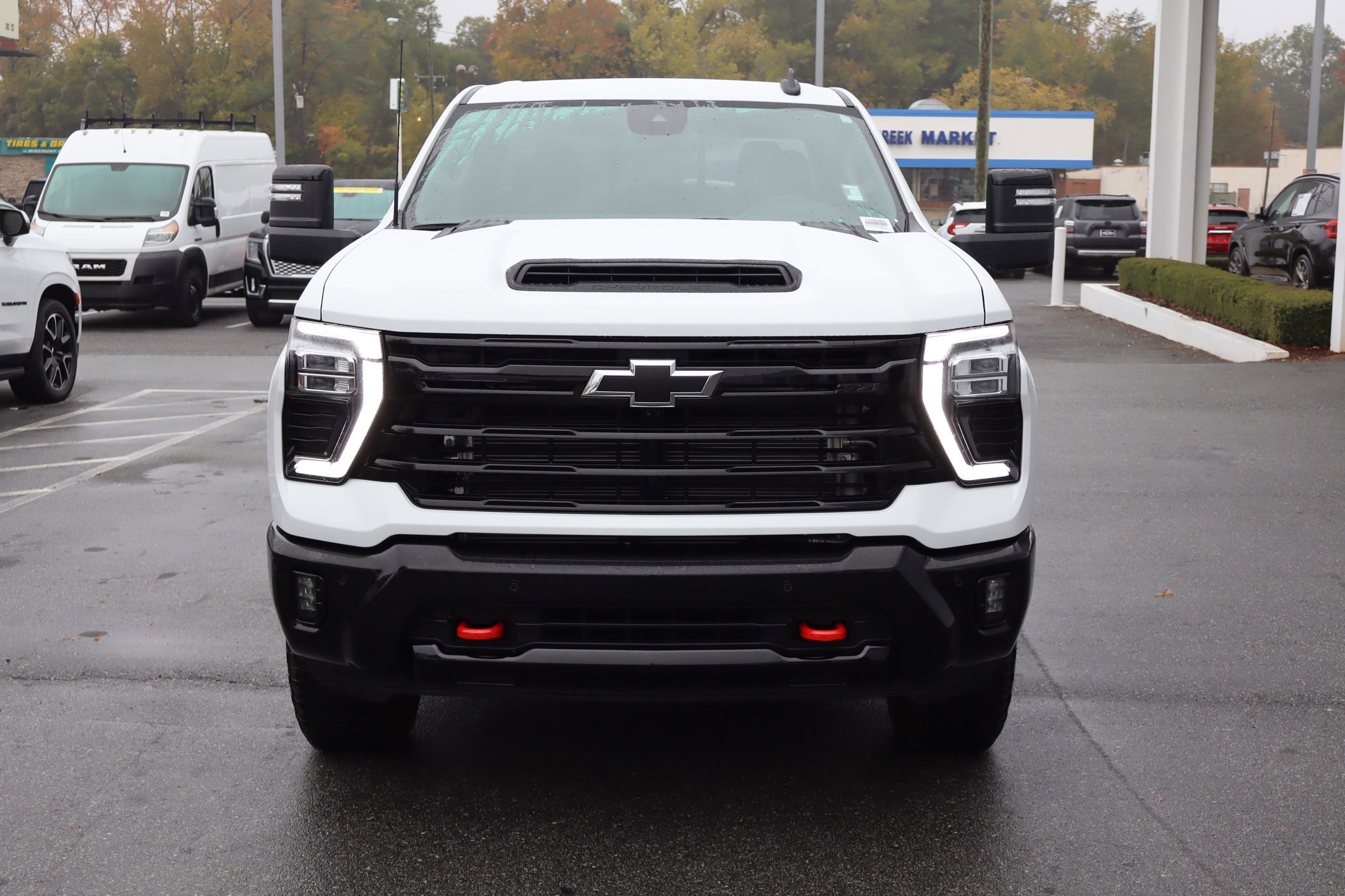 Used 2025 Chevrolet Silverado 2500 LT w/ Trail Boss Package image 3