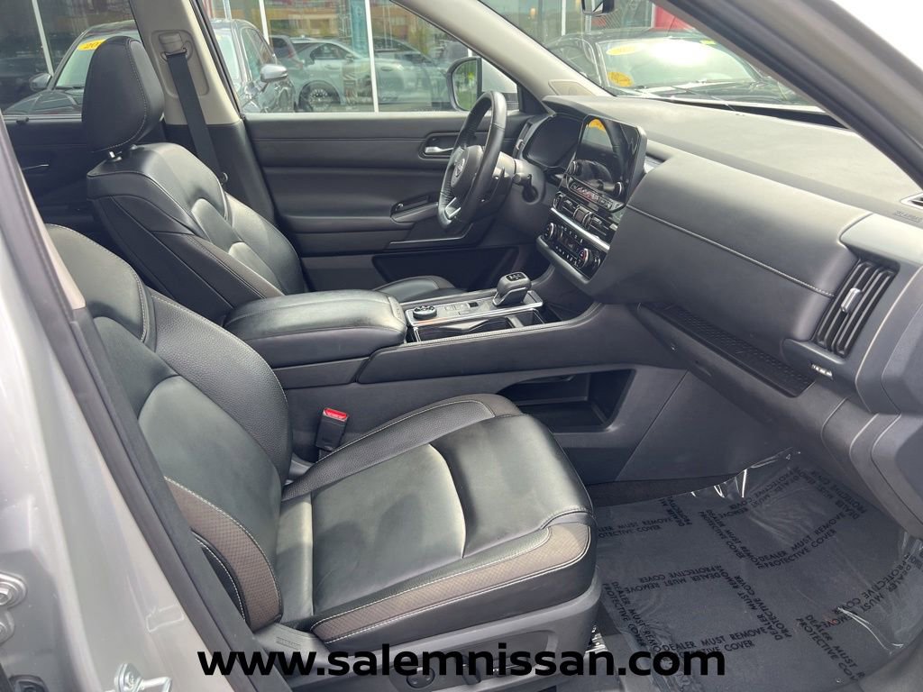 Certified 2023 Nissan Pathfinder SL w/ SL Premium Package AWD/4WD image 26