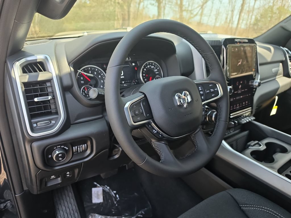 New 2026 RAM 1500 Big Horn AWD/4WD image 13