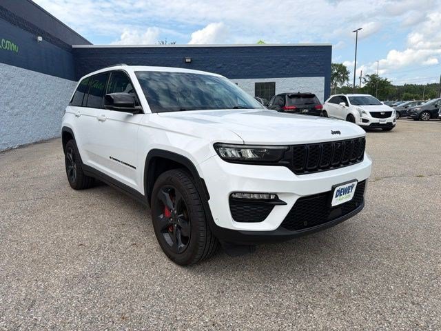 Used 2023 Jeep Grand Cherokee Limited w/ Luxury Tech Group II AWD/4WD image 7