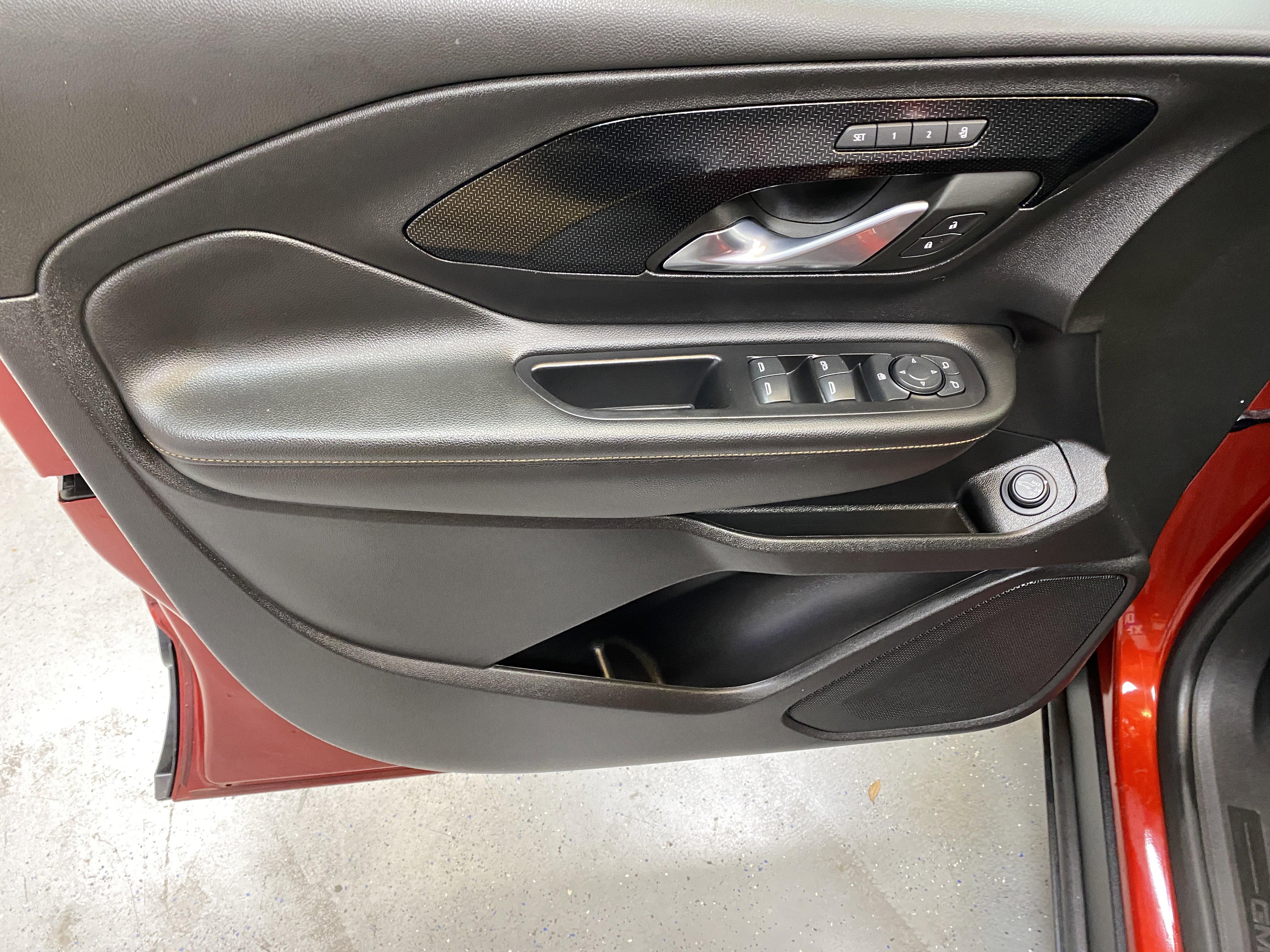 Used 2023 GMC Terrain AT4 image 21