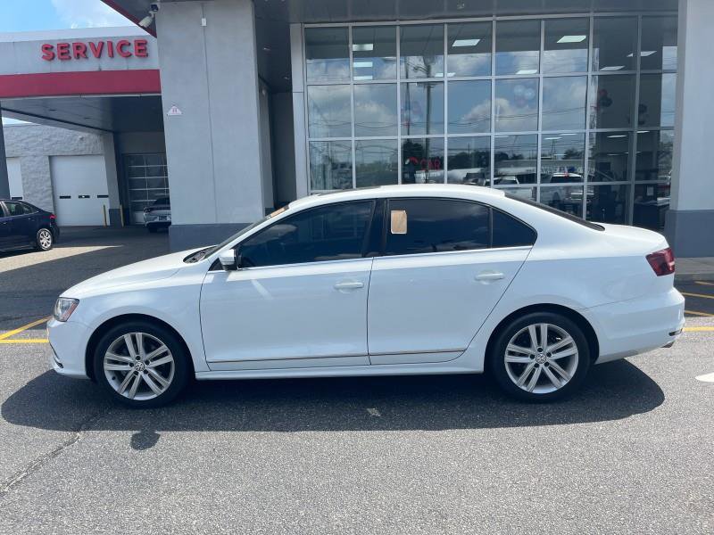 Used 2017 Volkswagen Jetta SEL image 4