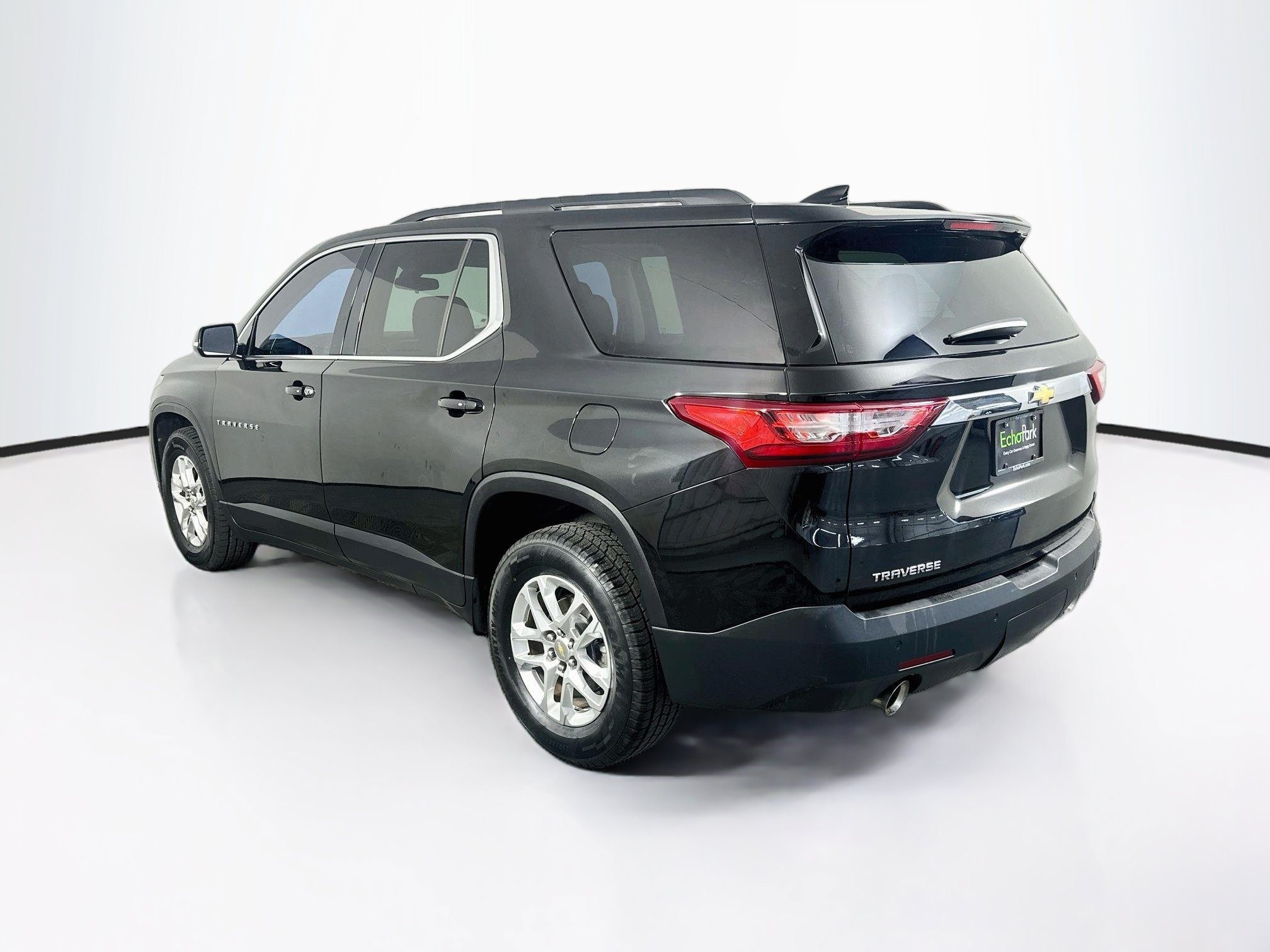 Used 2019 Chevrolet Traverse LT FWD image 5