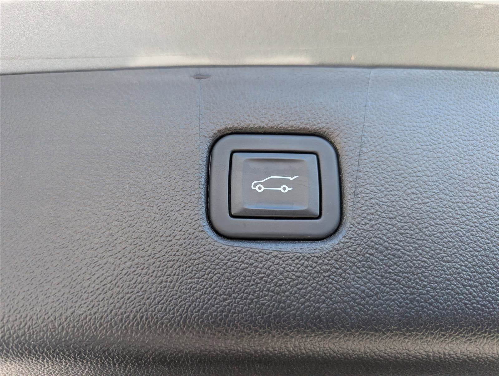 Used 2024 Chevrolet Blazer LT w/ Convenience Package image 14