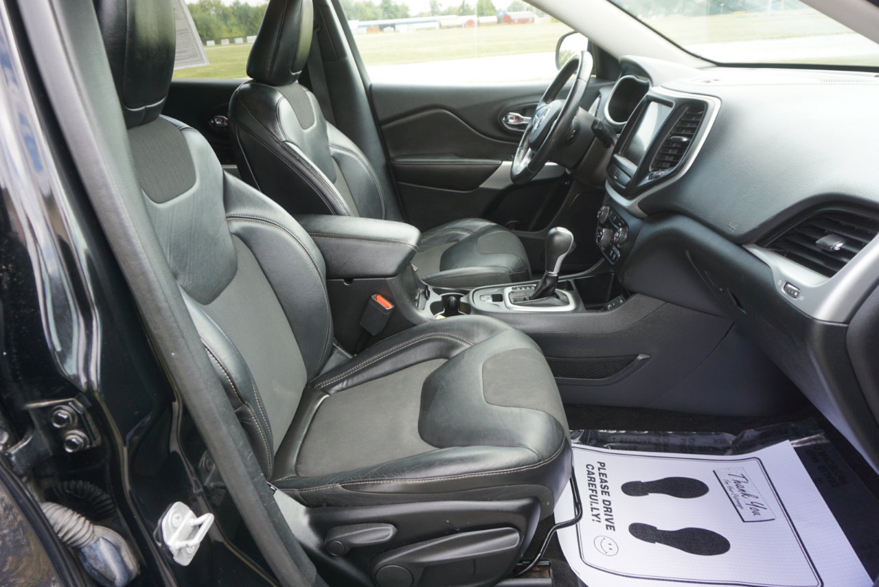 Used 2018 Jeep Cherokee Latitude Plus image 24