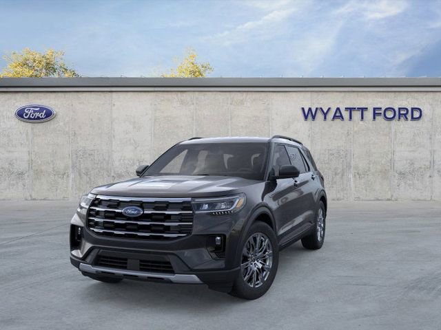 New 2026 Ford Explorer Active w/ Active Comfort Package image 2