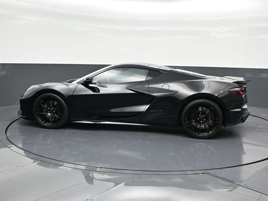 Used 2026 Chevrolet Corvette Z06 image 2