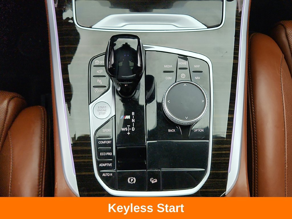 Used 2021 BMW X5 M50i AWD/4WD image 23