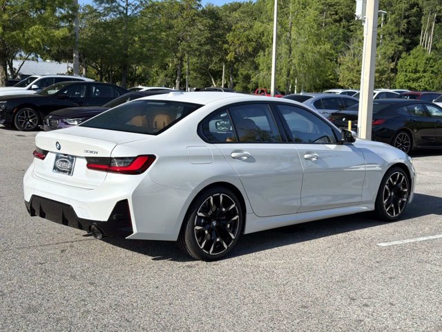New 2026 BMW 330i Sedan w/ M Sport Package RWD image 3