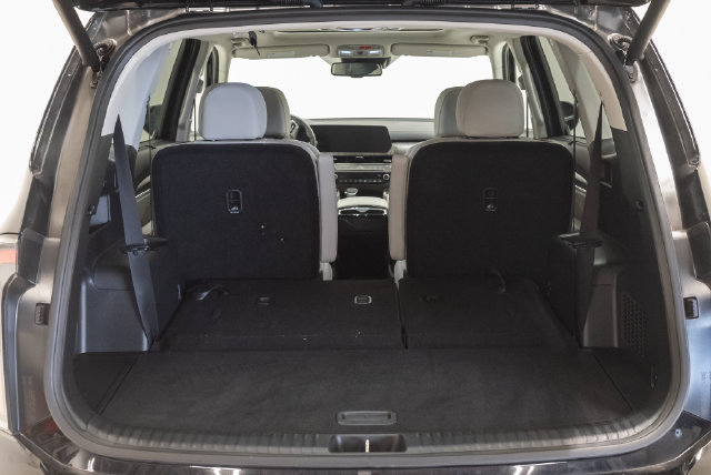 Used 2025 Kia Telluride EX w/ EX Captain's Chair Package FWD image 37