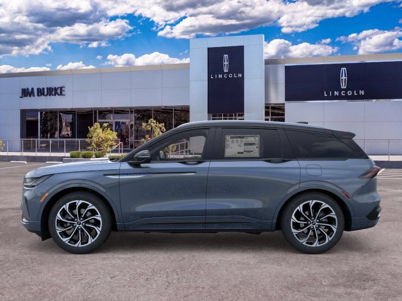 New 2026 Lincoln Nautilus Reserve AWD/4WD image 3