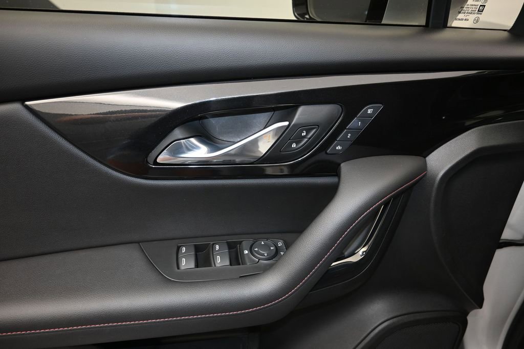 Certified 2021 Chevrolet Blazer RS w/ Enhanced Convenience Package FWD image 11