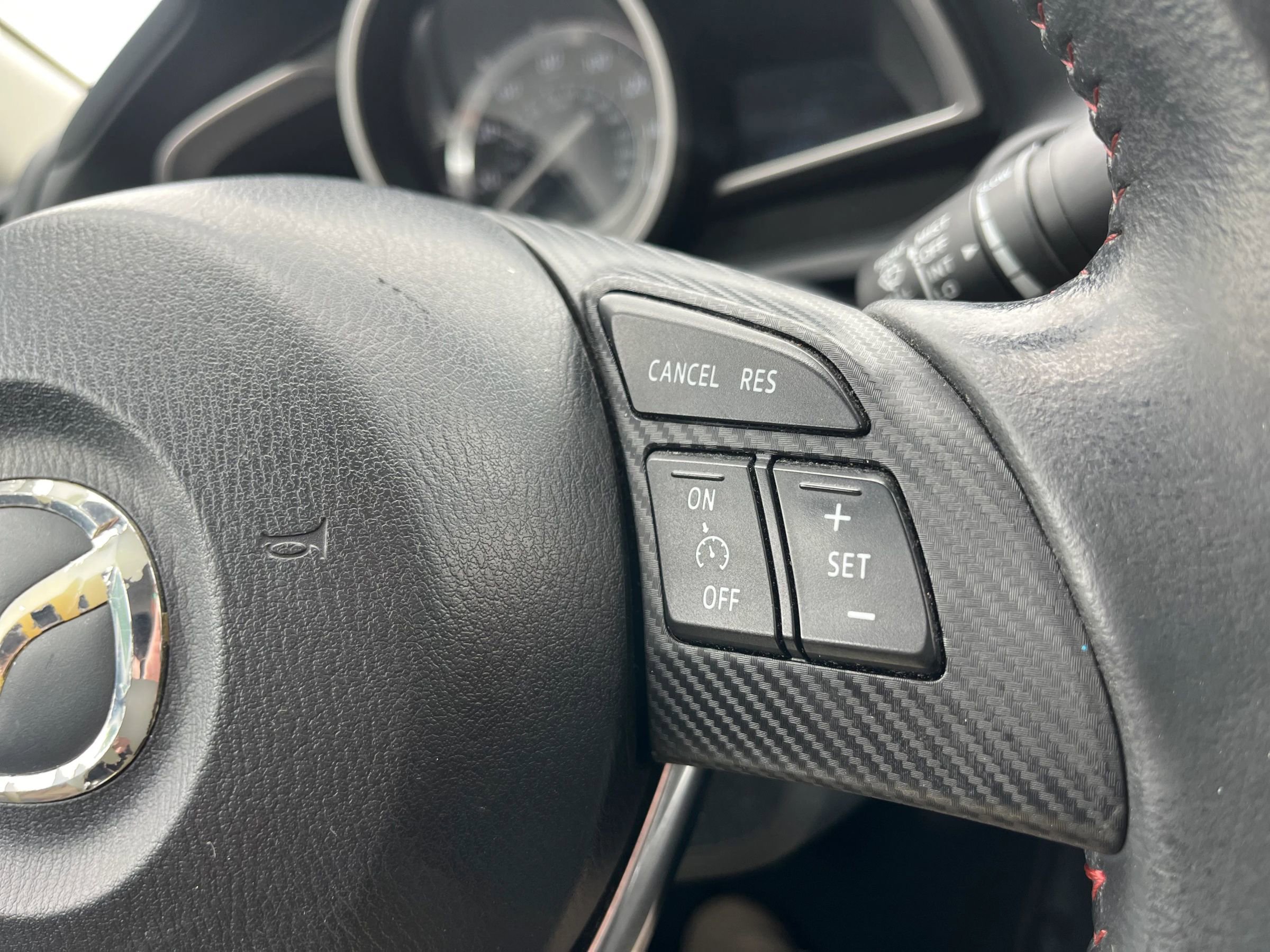Used 2014 MAZDA MAZDA3 i Touring FWD image 23