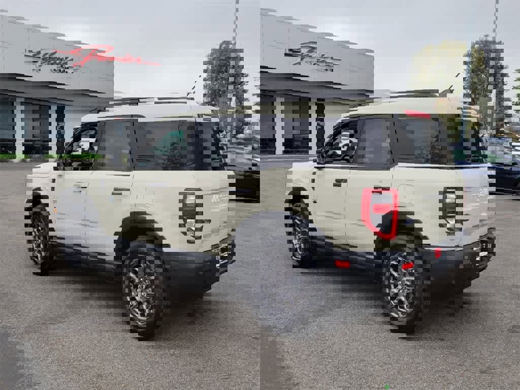 Used 2025 Ford Bronco Sport Big Bend image 3