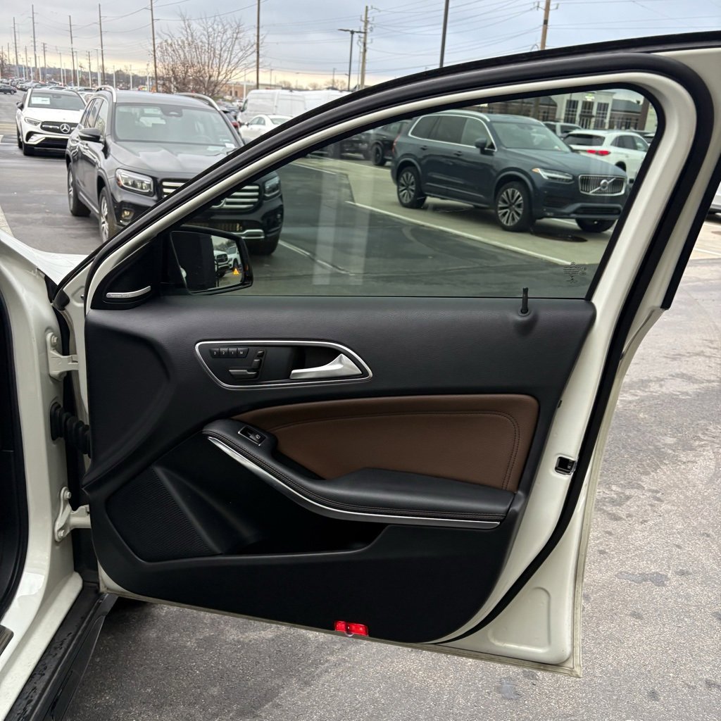 Used 2015 Mercedes-Benz GLA 45 AMG 4MATIC image 27