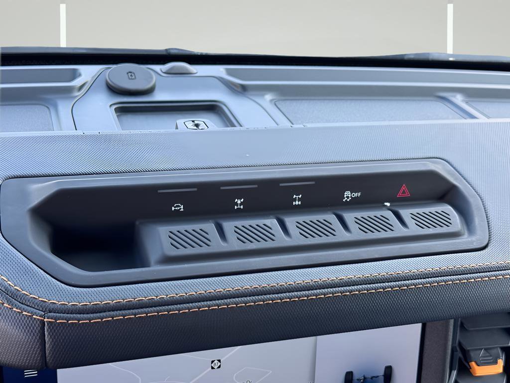 Used 2024 Ford Bronco Badlands image 35