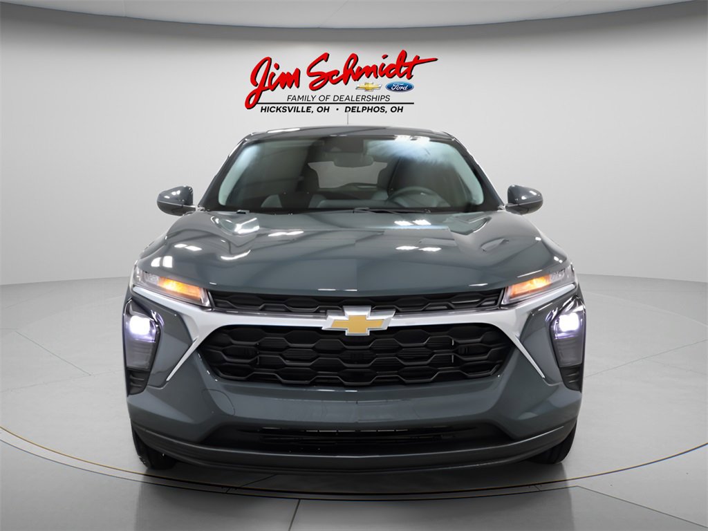 New 2026 Chevrolet Trax LS w/ LS Convenience Package image 3